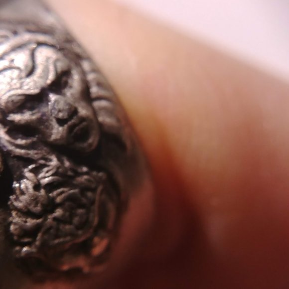 Marvel Comics X Men Flicker Ring - Picture 2 of 11